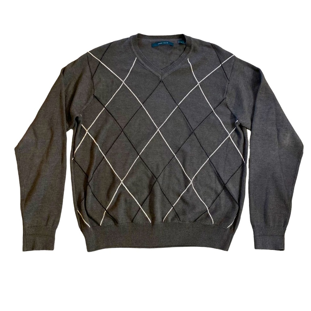 Perry Ellis Men's V-Neck Argyle Sweater in charcoal gray Size L